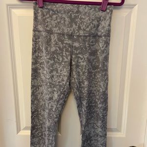 Womens cropped gray tie dye cropped legging